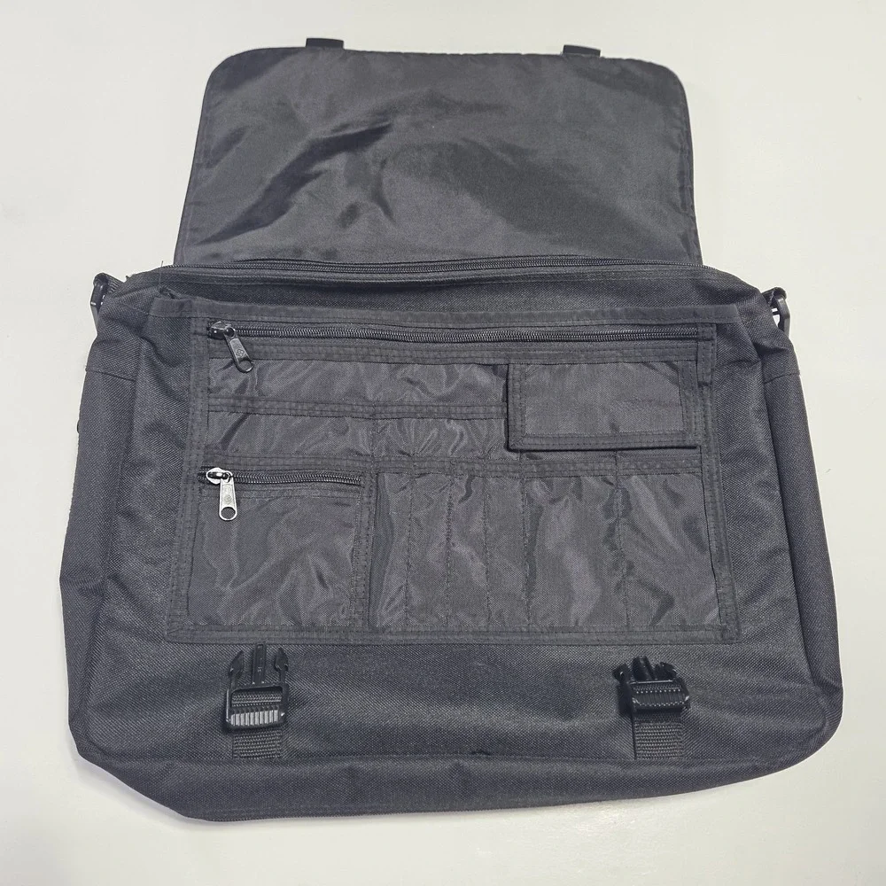 United States Navy Issue. USN Messenger Bag Laptop Bag with Carry Handle. Nylon,